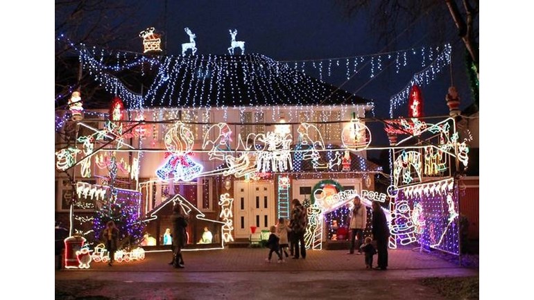 Unmissable 2017 Homes with Christmas Lights in St Albans and Hemel Hempstead